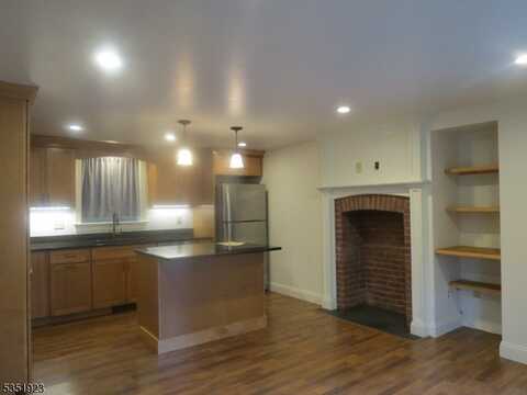 43 Western Ave, Morristown, NJ 07960