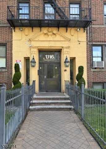 1116 Anna St, Elizabeth, NJ 07201