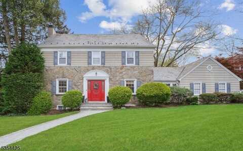 236 Oakland Rd, Maplewood, NJ 07040