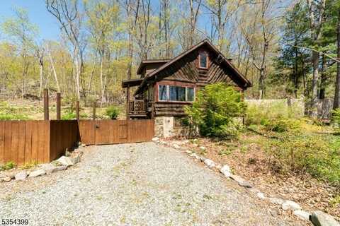 51 Glendale Rd, West Milford, NJ 07421