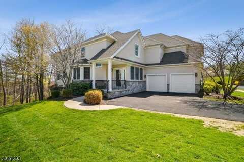 2 Austin Dr, Bernardsville, NJ 07920