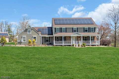 4 Laurelton Trl, Raritan, NJ 08822