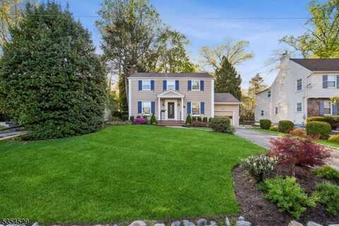 31 Woodland Rd, Millburn, NJ 07078