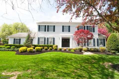 7 Briarwood Dr, West Windsor Twp., NJ 08550