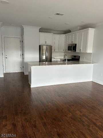 226 Morris Ave, Springfield, NJ 07081