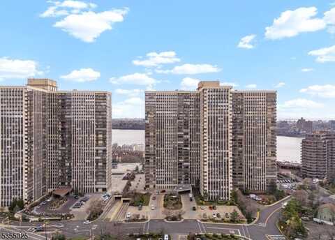 200 Winston Dr, Cliffside Park, NJ 07010
