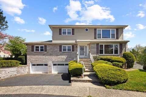 26 Pilgrim Ct, Bloomfield, NJ 07003