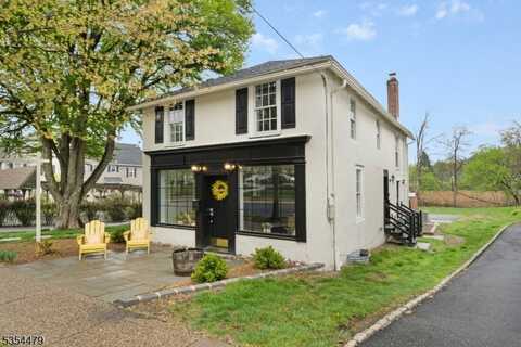 9 W Main St, Mendham, NJ 07945