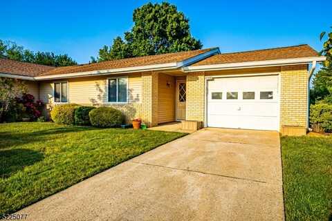 450b Closter Rd, Monroe, NJ 08831