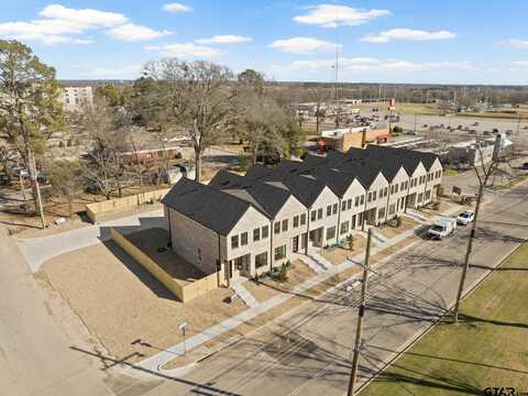 188 W 17th, Mount Pleasant, TX 75455