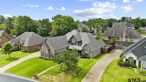 2312 Pinehurst Dr, Tyler, TX 75703