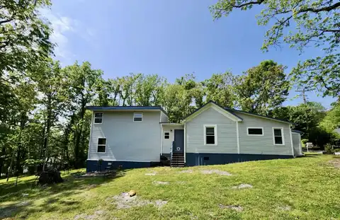 208 Maple St, Lewisburg, WV 24901
