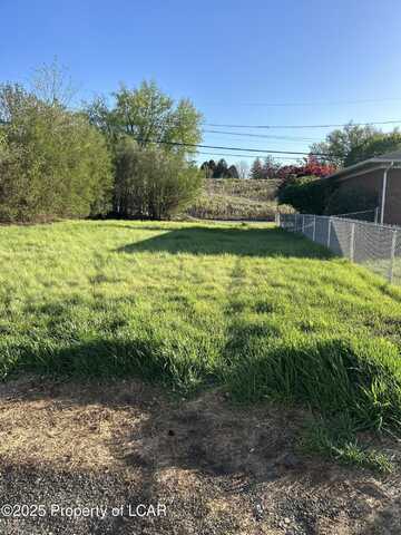 103 E Oak Street, Pittston, PA 18640
