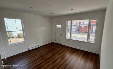 541 W Main Street, Plymouth, PA 18651