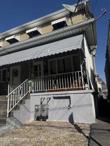 738 N Manhattan Court, Hazleton, PA 18201