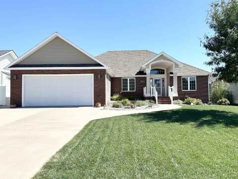 4406 Newton, Hays, KS 67601