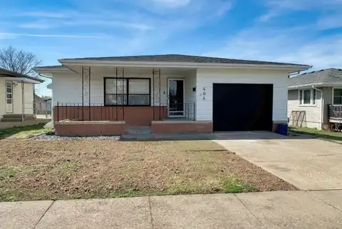404 E 17th St, Hays, KS 67601