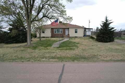 675 Castle Rock St, Quinter, KS 67752