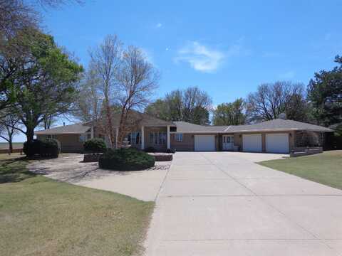 2092 Munjor, Victoria, KS 67671