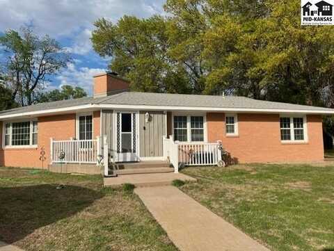 5600 N Plum St, Hutchinson, KS 67502