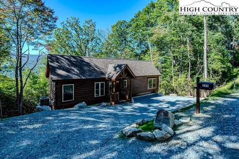 225 Oak Road, Beech Mountain, NC 28604