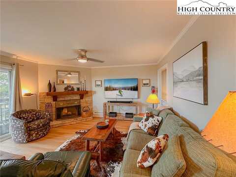 301 Pinnacle Inn Road, Beech Mountain, NC 28604