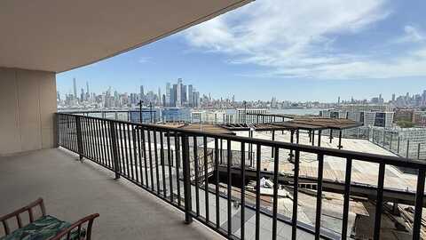 380 MOUNTAIN RD, Union City, NJ 07087