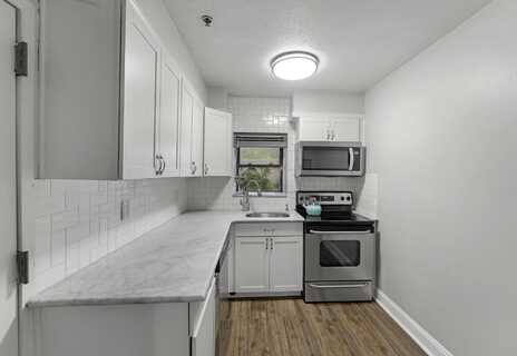 11 CUNEO PL, JC, Heights, NJ 07307