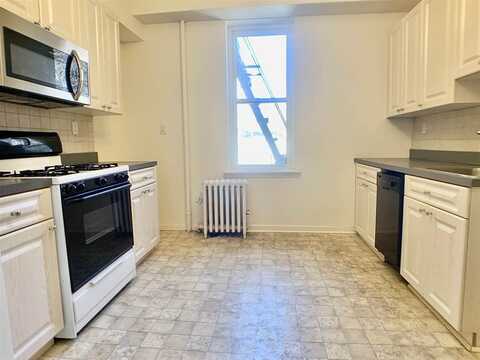 106 11TH ST, Hoboken, NJ 07030