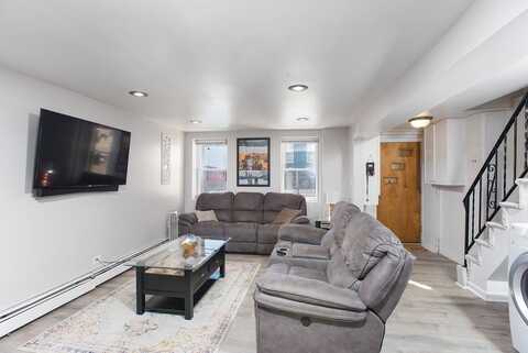 30 MANHATTAN AVE, JC, Heights, NJ 07307