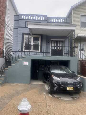 42 GREENVILLE AVE, Greenville, NJ 07305