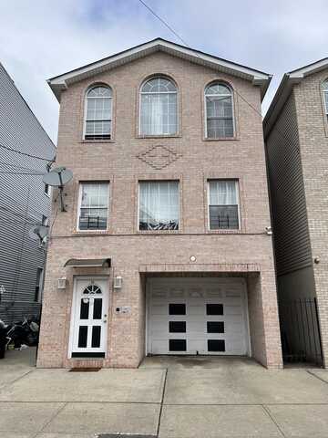 88 ARMSTRONG AVE, Greenville, NJ 07305