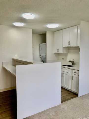 320 Liliuokalani Avenue, Honolulu, HI 96815