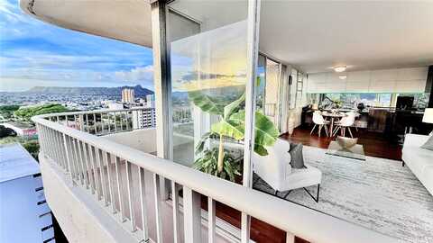 2825 S King Street, Honolulu, HI 96826