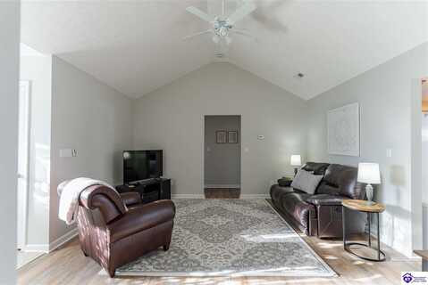 214 Applewood Lane, Elizabethtown, KY 42701