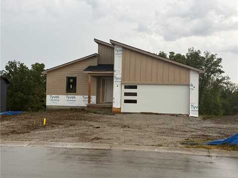 704 21st Street, Oak Grove, MO 64075