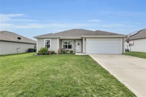 714 Roseberry Drive, Paola, KS 66071