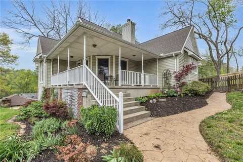 615 Cherry Street, Weston, MO 64098