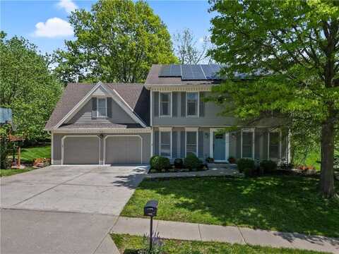 1225 WILDBRIAR Drive, Liberty, MO 64068