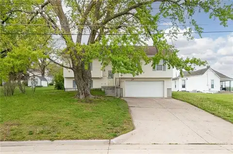 1115 E Cooper Street, Maryville, MO 64468