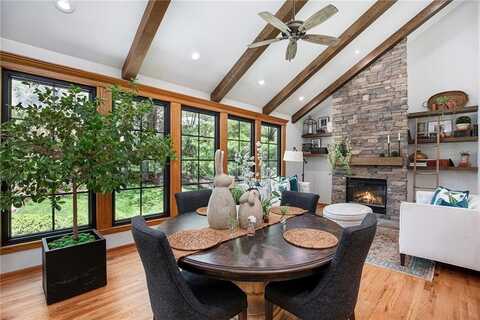 20622 W 96th Street, Lenexa, KS 66220