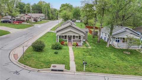 1328 Pacific Avenue, Osawatomie, KS 66064