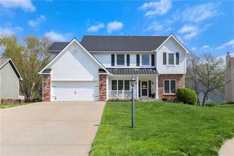 1040 Oxford Court, Leavenworth, KS 66048