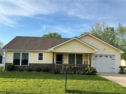 202 W 2nd Street, Garden City, MO 64747