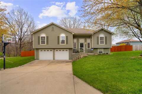 1002 Hillcrest Street, Pleasant Hill, MO 64080