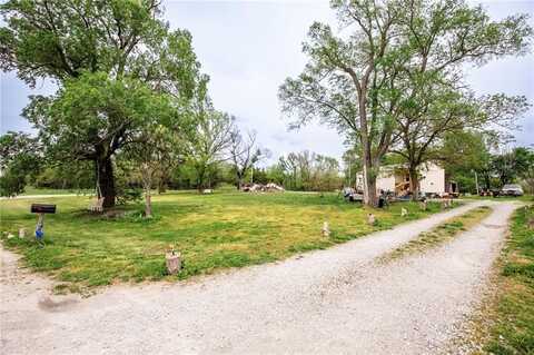 5971 Montgomery Road, Mound City, KS 66056