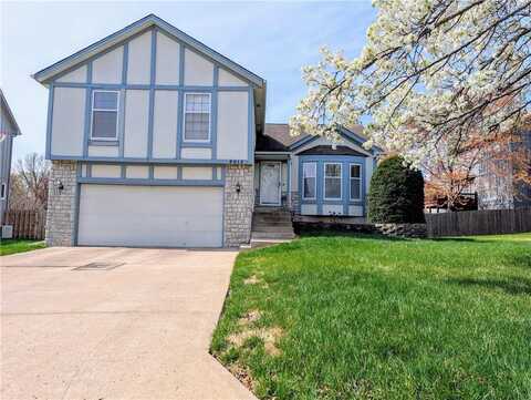 8815 W 128th Street, Overland Park, KS 66213