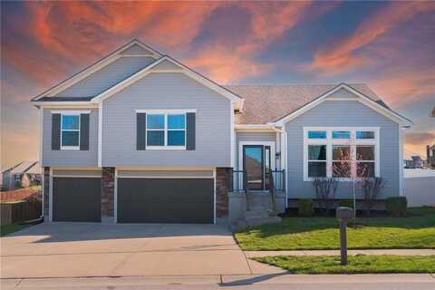 2200 NW Hedgewood Drive, Grain Valley, MO 64029