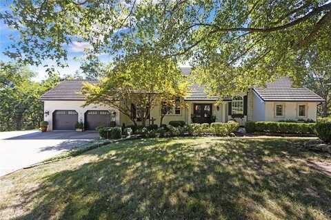 725 Cedar Creek Lane, Lees Summit, MO 64081