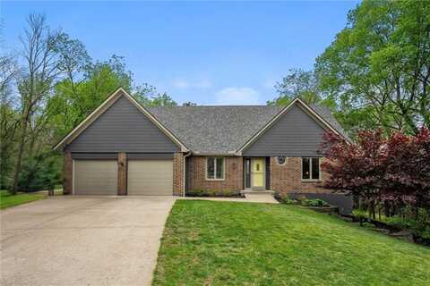1161 SW Kimstin Court, Blue Springs, MO 64015